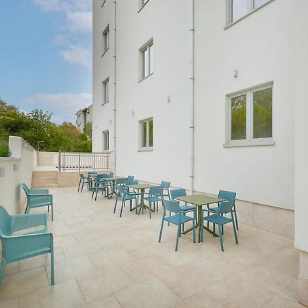 בודווה Garni Hotel Larimar מראה חיצוני תמונה