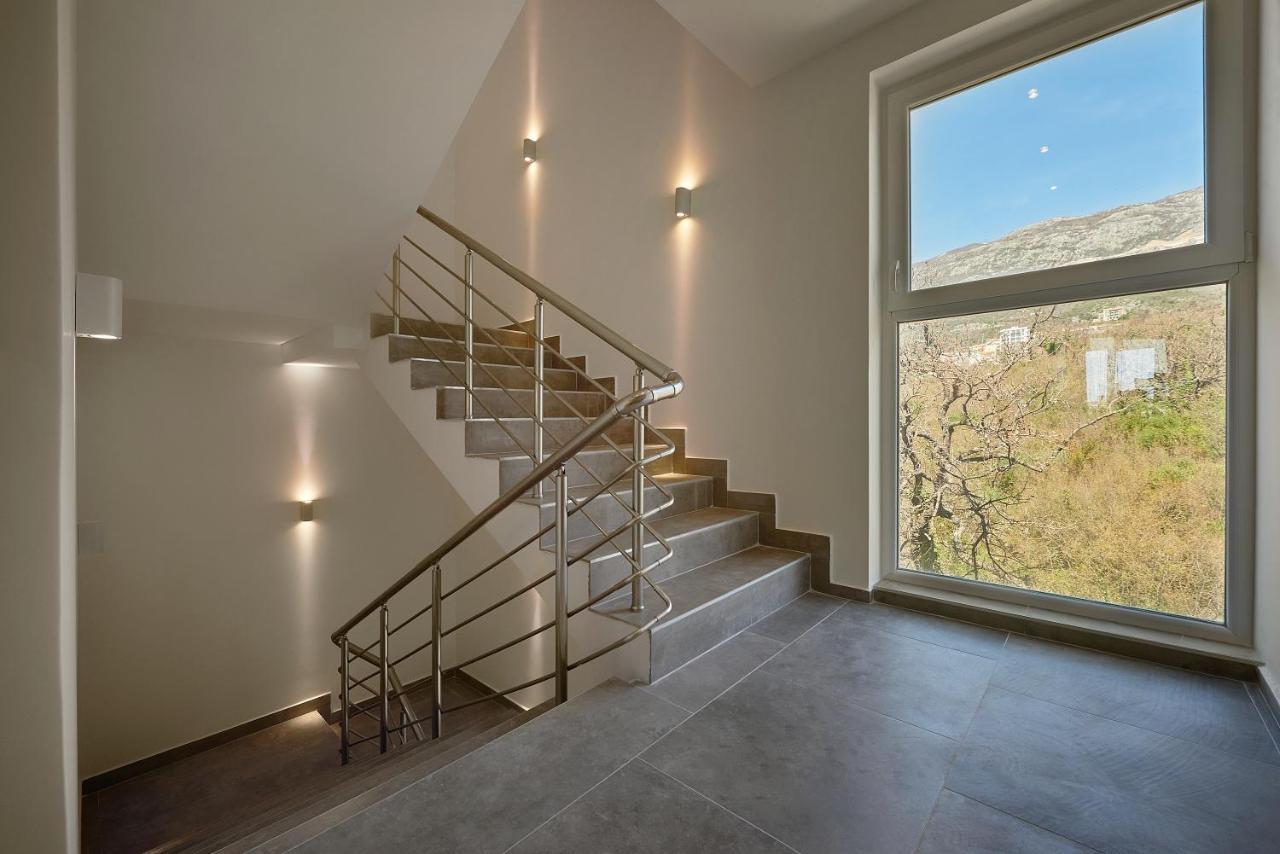 בודווה Garni Hotel Larimar מראה חיצוני תמונה