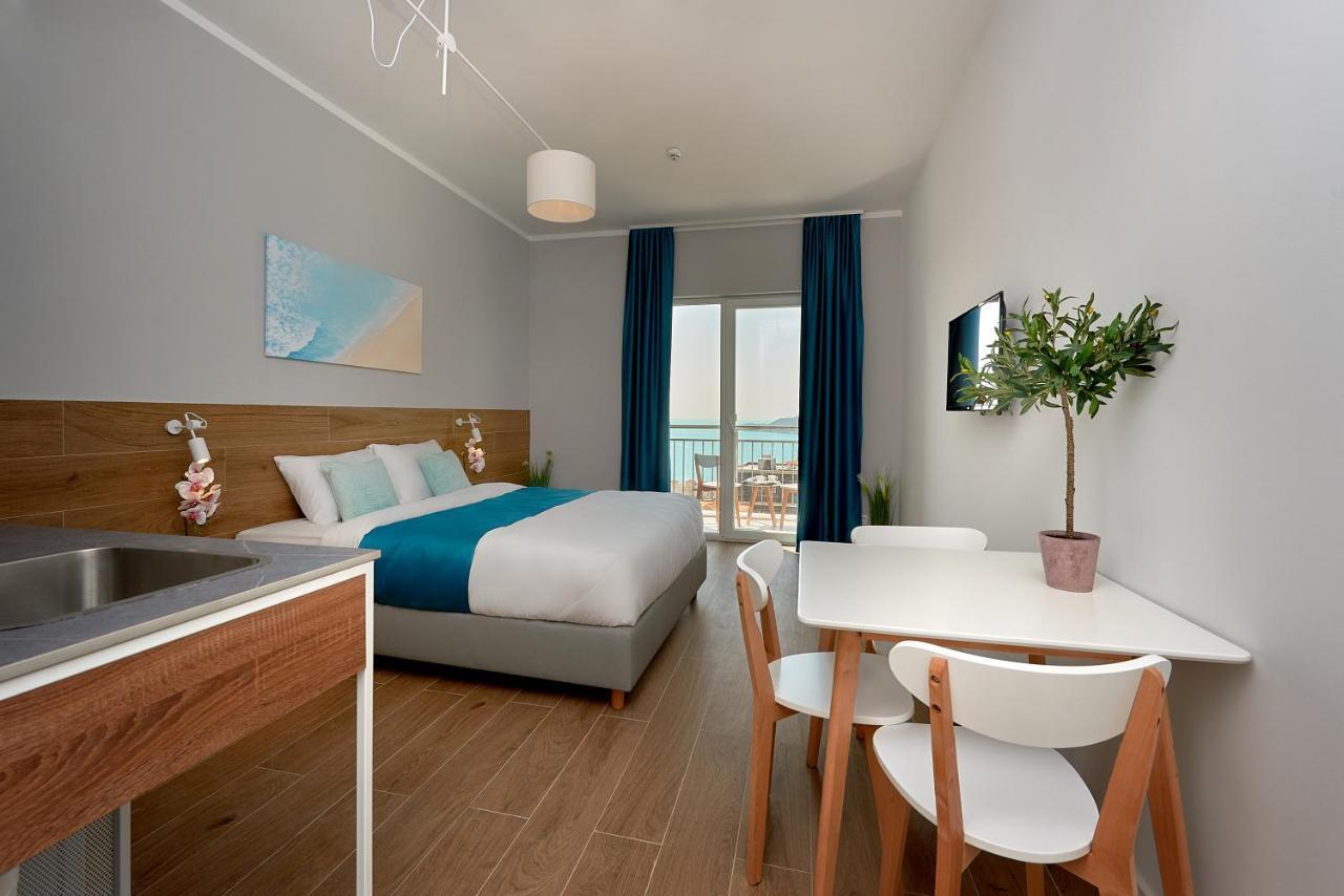בודווה Garni Hotel Larimar מראה חיצוני תמונה