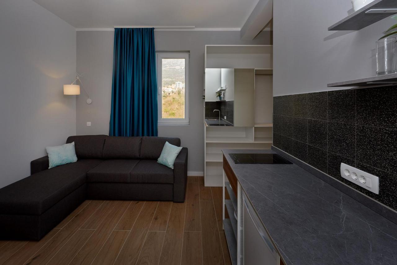 בודווה Garni Hotel Larimar מראה חיצוני תמונה