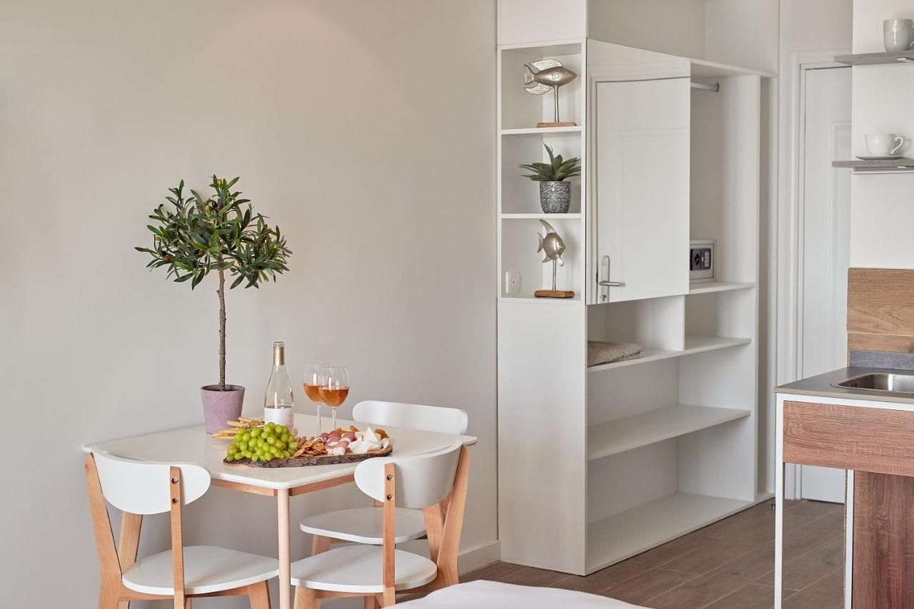 בודווה Garni Hotel Larimar מראה חיצוני תמונה