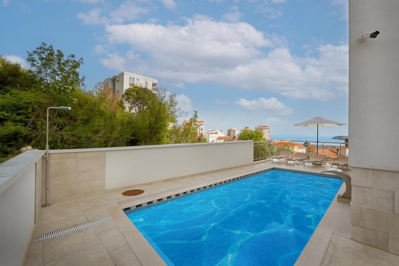 בודווה Garni Hotel Larimar מראה חיצוני תמונה