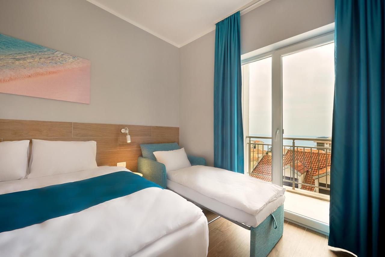 בודווה Garni Hotel Larimar מראה חיצוני תמונה