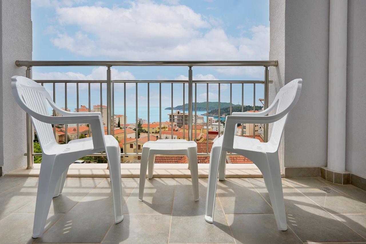 בודווה Garni Hotel Larimar מראה חיצוני תמונה