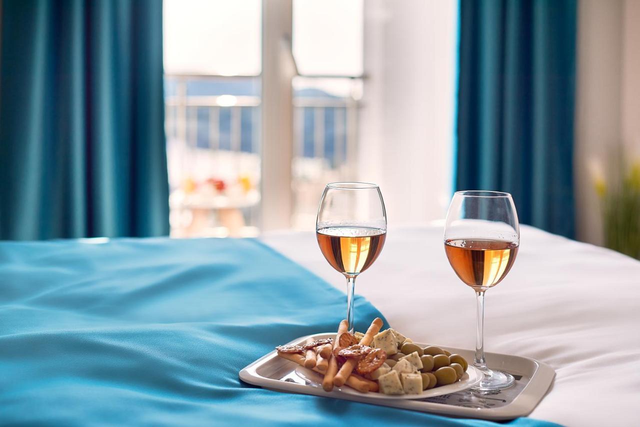 בודווה Garni Hotel Larimar מראה חיצוני תמונה