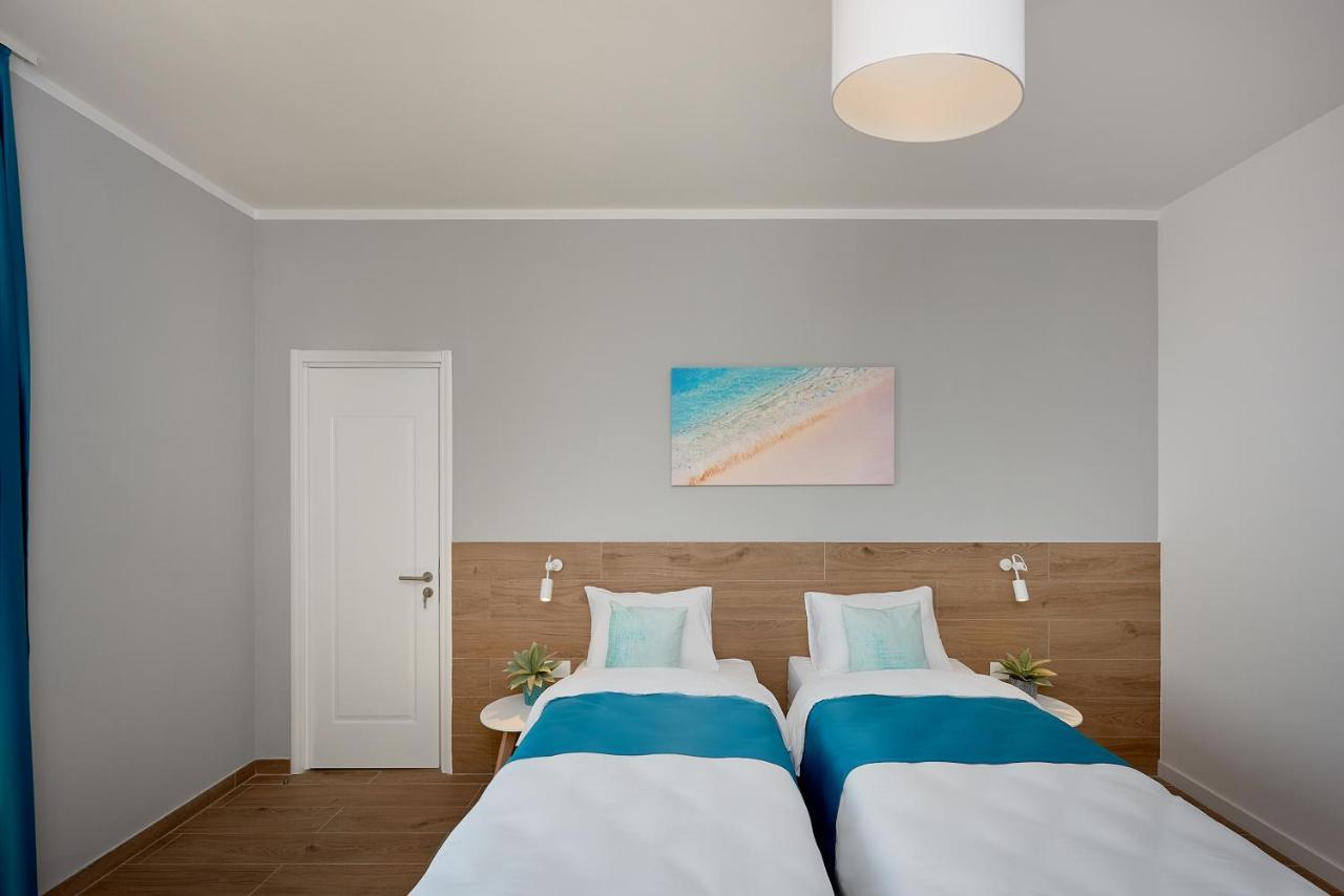בודווה Garni Hotel Larimar מראה חיצוני תמונה