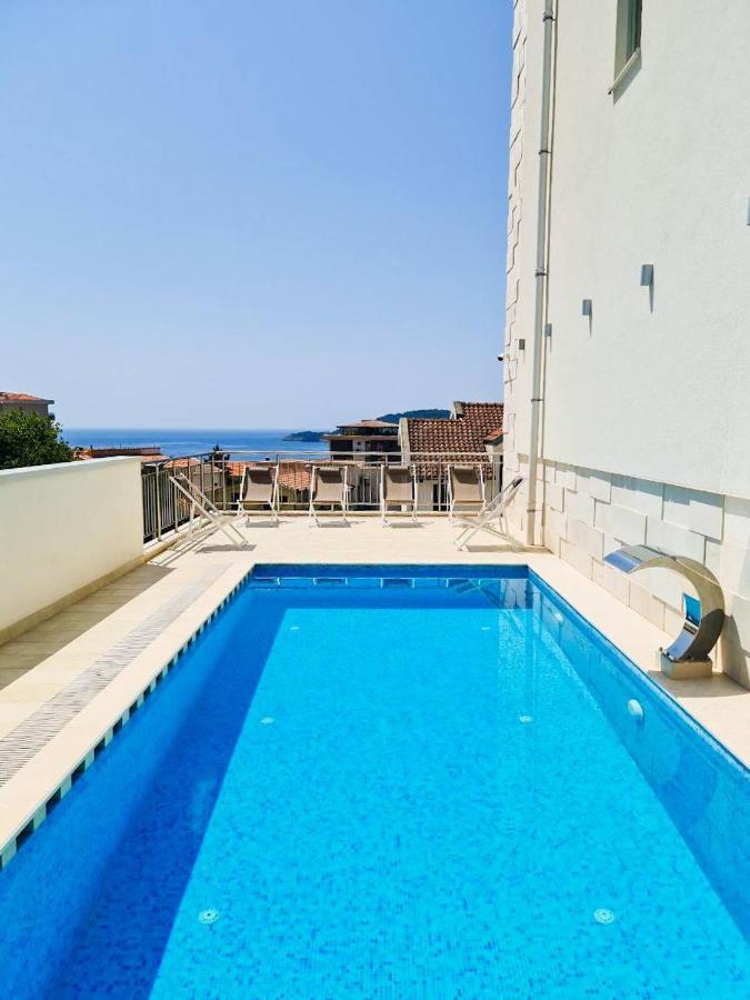 בודווה Garni Hotel Larimar מראה חיצוני תמונה