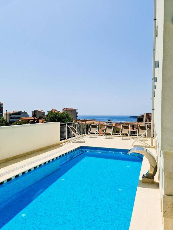 בודווה Garni Hotel Larimar מראה חיצוני תמונה