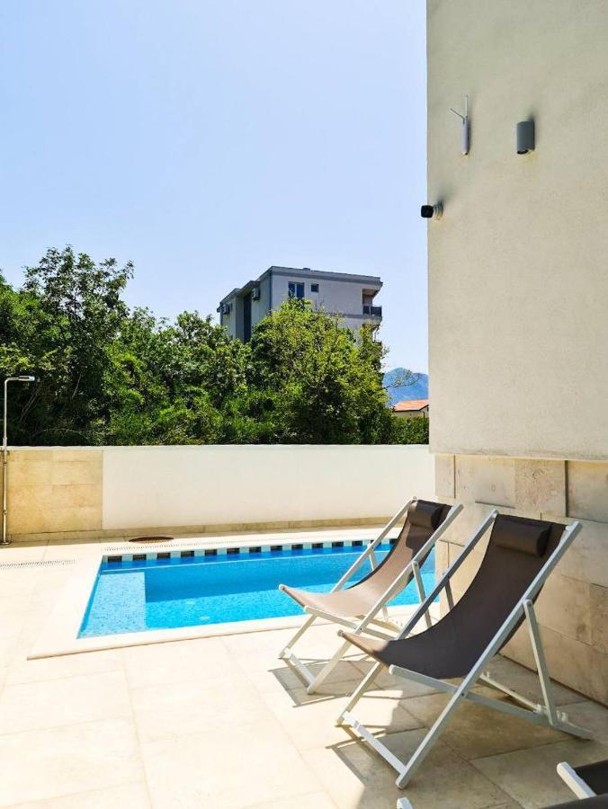 בודווה Garni Hotel Larimar מראה חיצוני תמונה